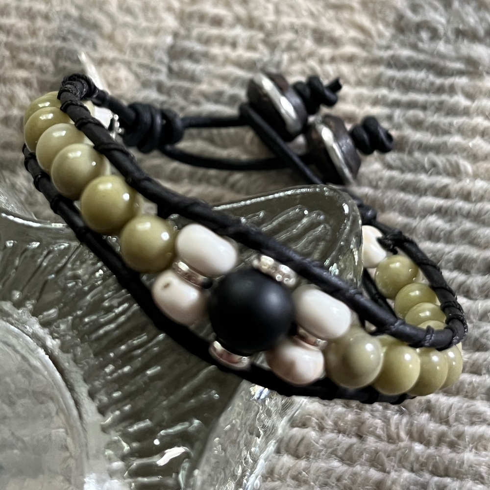 BOHO Leather Wrap Bracelet w/Olivine (Olive Jade)  6.25"